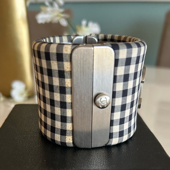 Chanel cuff bracelet - Picture 6 of 8